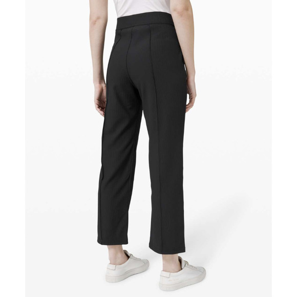 Lululemon Super High-Rise Soft Ribbed Casual Crop Pant Black 4 NWOT - Picture 2 of 12